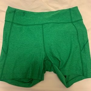 Outdoor Voices Warm Up 5” short